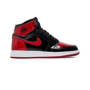 Retro High OG with full-grain leather,  Air Jordan 1 Retro High OG-Black/Varsity